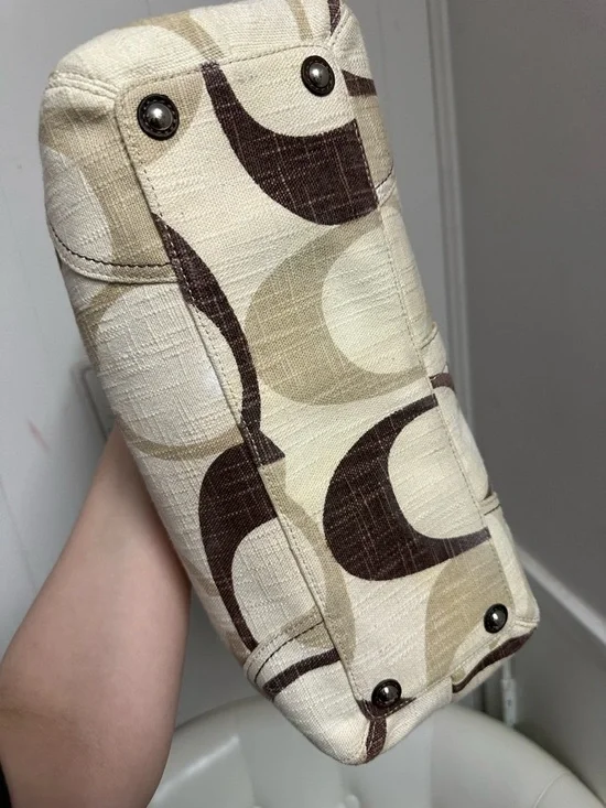 Coach Brown & Cream Patterned Tote Bag - Picture 4 of 9